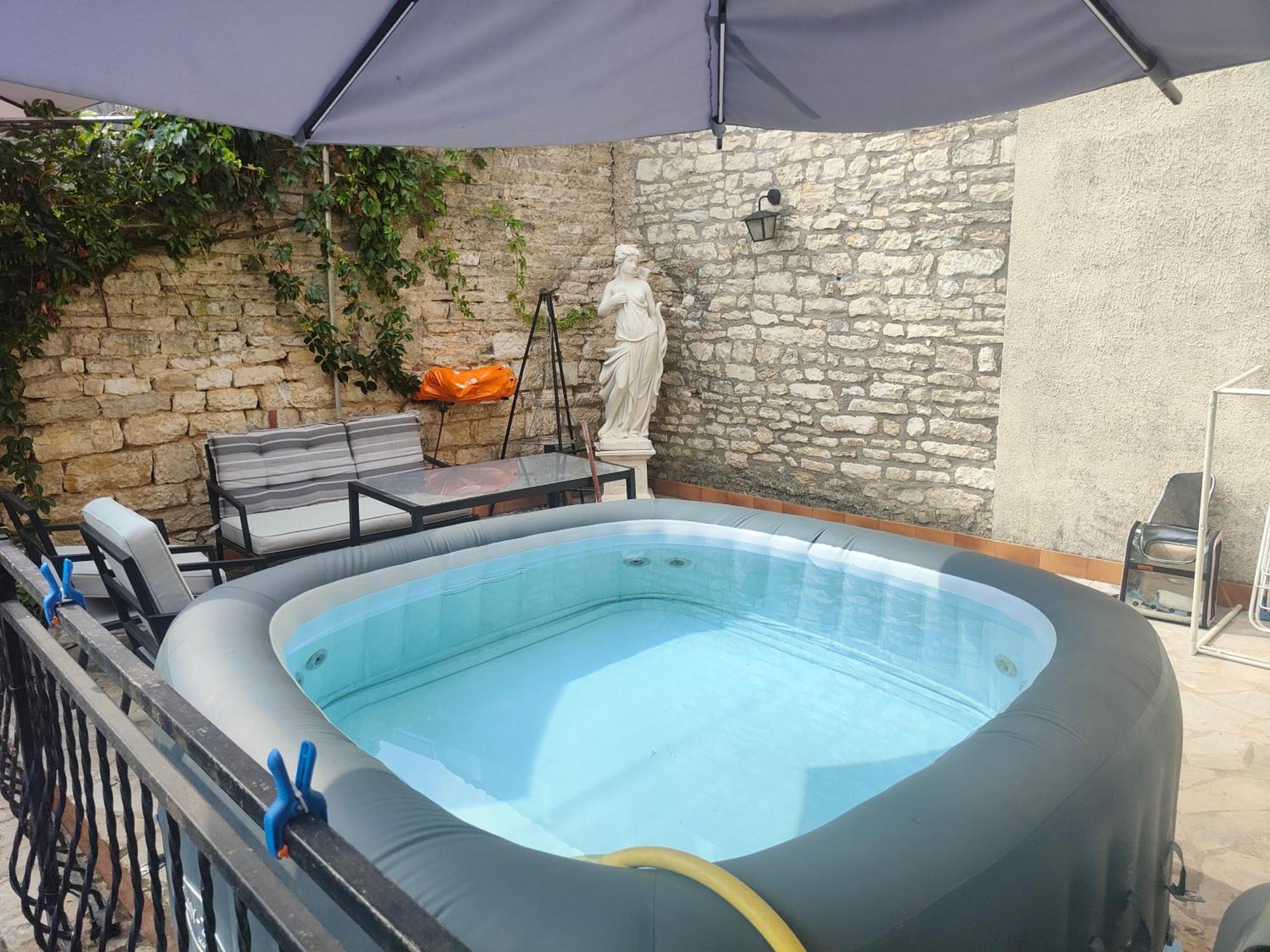 La Taniere Des Tanneries Bed & Breakfast Tonnerre Exterior foto